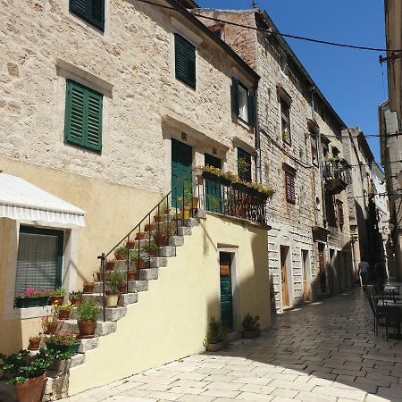 D&M Apartment Sibenik - An Apartment In The Heart Of The Old Town Exterior foto