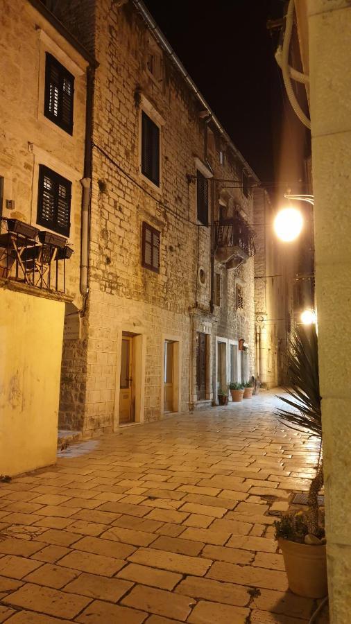 D&M Apartment Sibenik - An Apartment In The Heart Of The Old Town Exterior foto