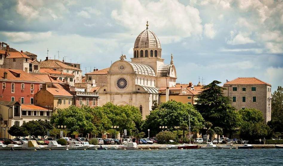 D&M Apartment Sibenik - An Apartment In The Heart Of The Old Town Exterior foto