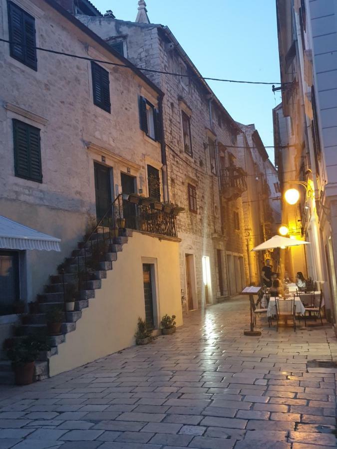 D&M Apartment Sibenik - An Apartment In The Heart Of The Old Town Exterior foto