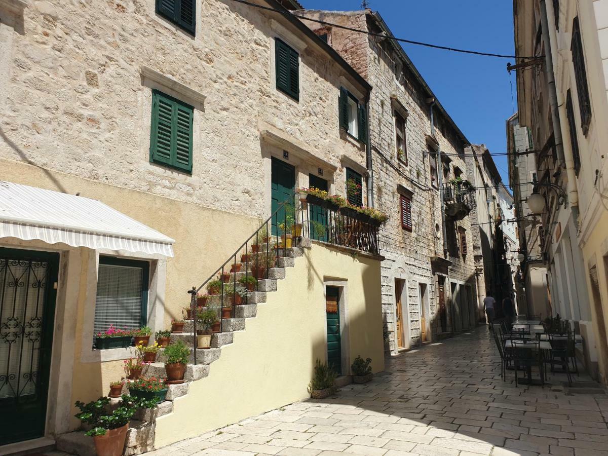 D&M Apartment Sibenik - An Apartment In The Heart Of The Old Town Exterior foto